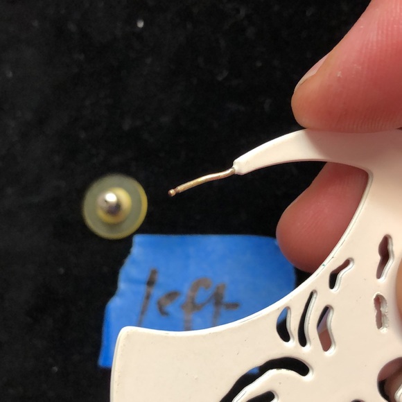 Vintage Rare Anne Klein Lion Head Logo Crescent Shaped Earrings - Picture 7 of 16